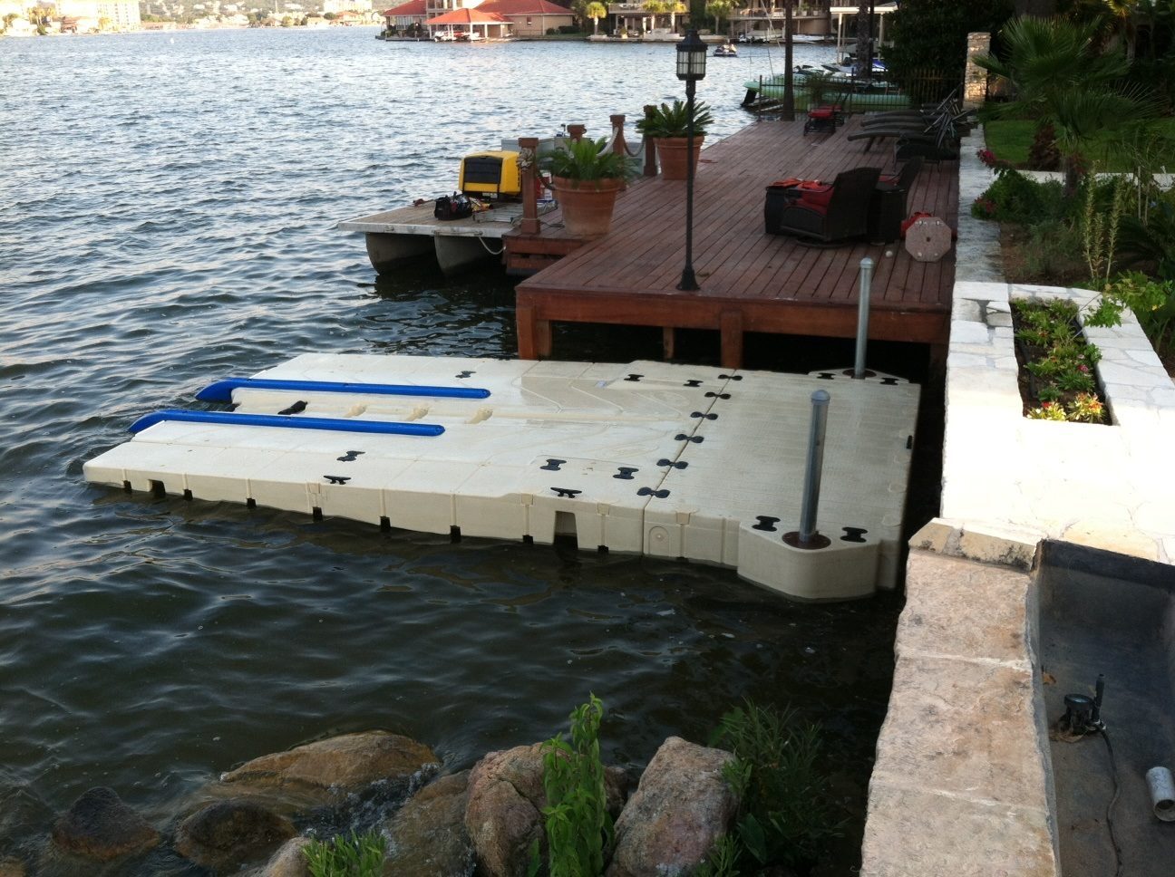 Residential-Drive-up-Boat-Port